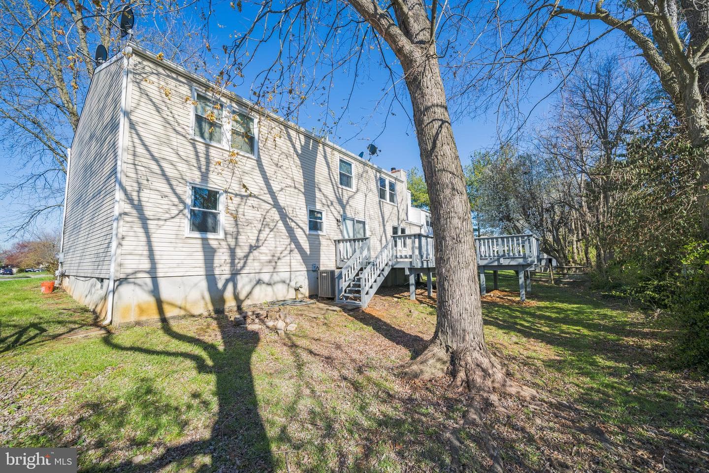 5652 Singletree Drive photo 3