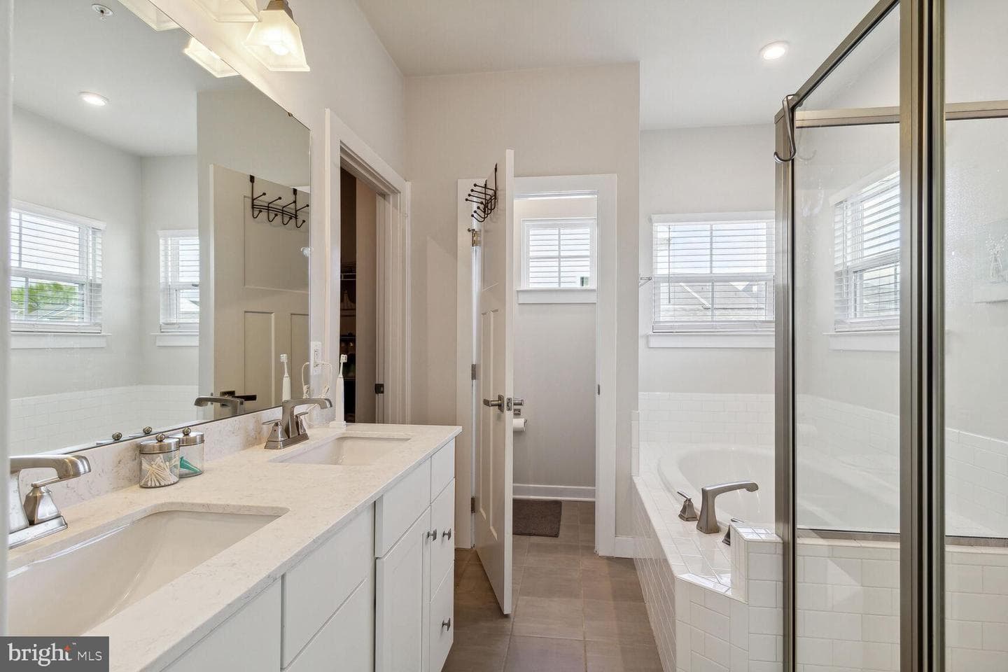 1605 Trotter Street photo 15