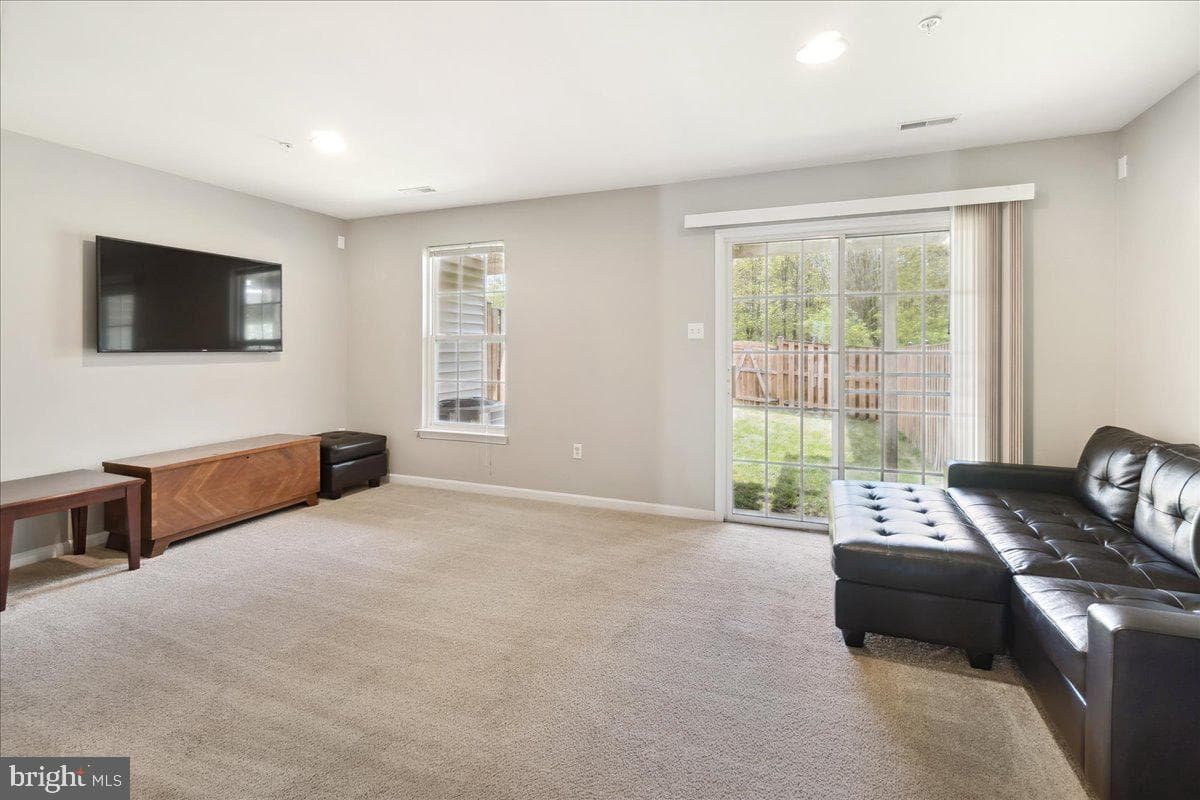 7259 Parkers Farm Lane photo 22