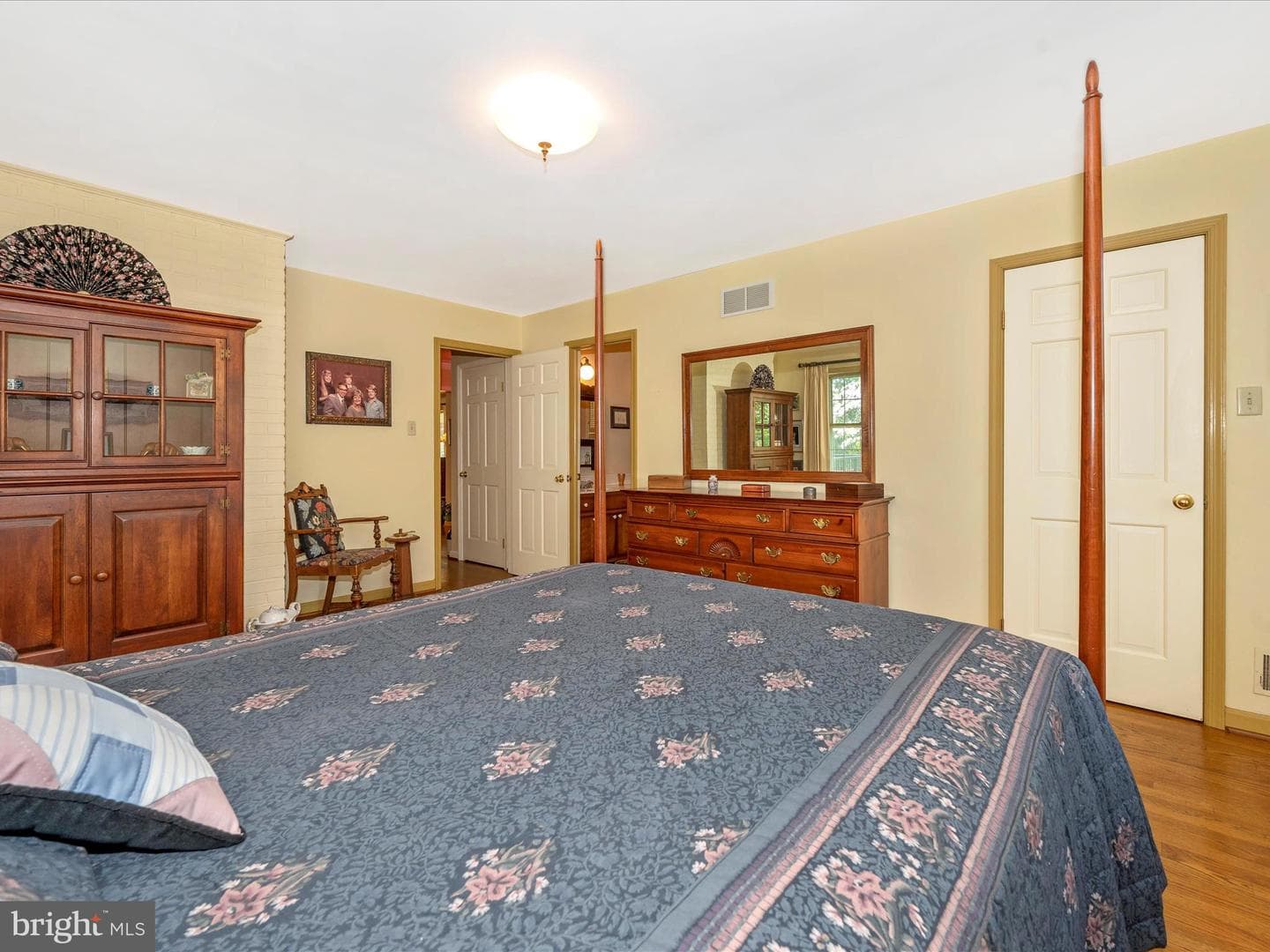 6912 Greenvale Court photo 25