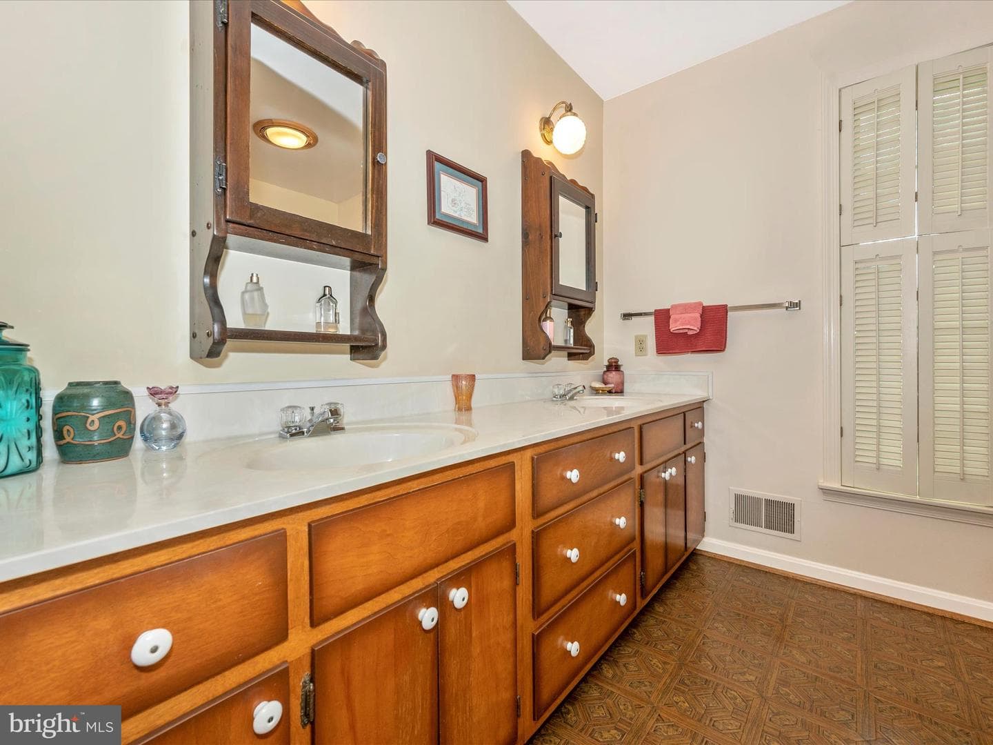 6912 Greenvale Court photo 27
