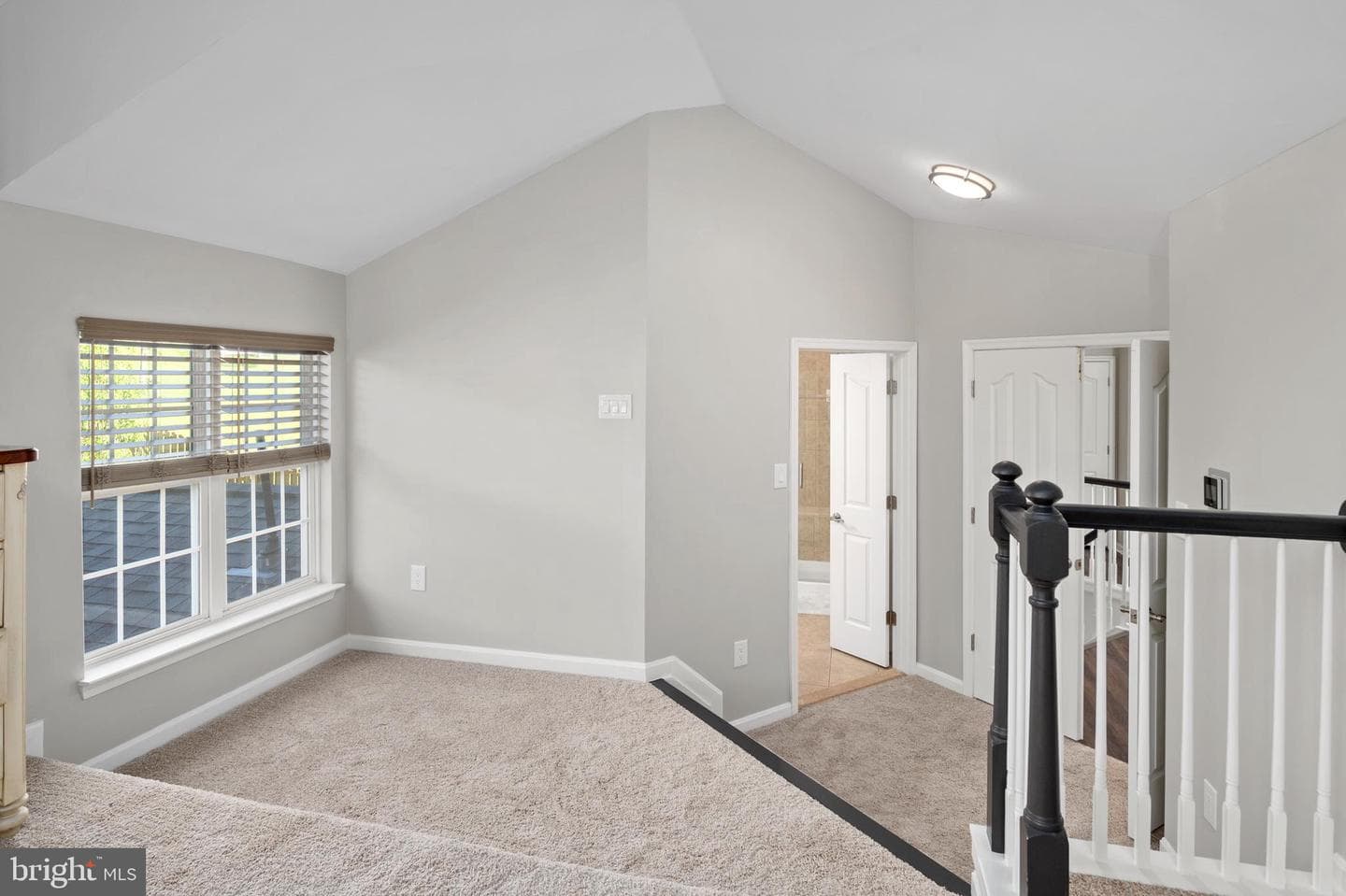 5815 Drexal Avenue photo 25