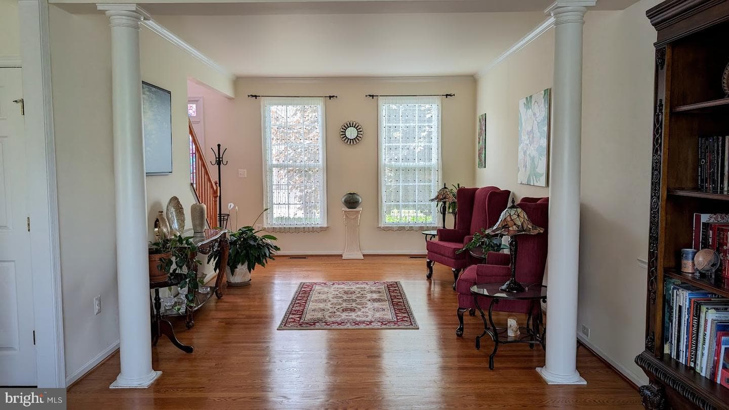 105 Wheeler Lane photo 7