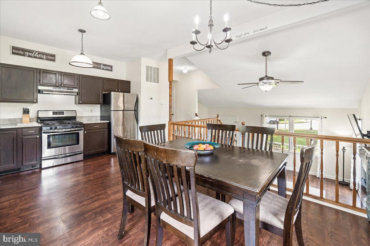 1021 Cheryls Court photo 15
