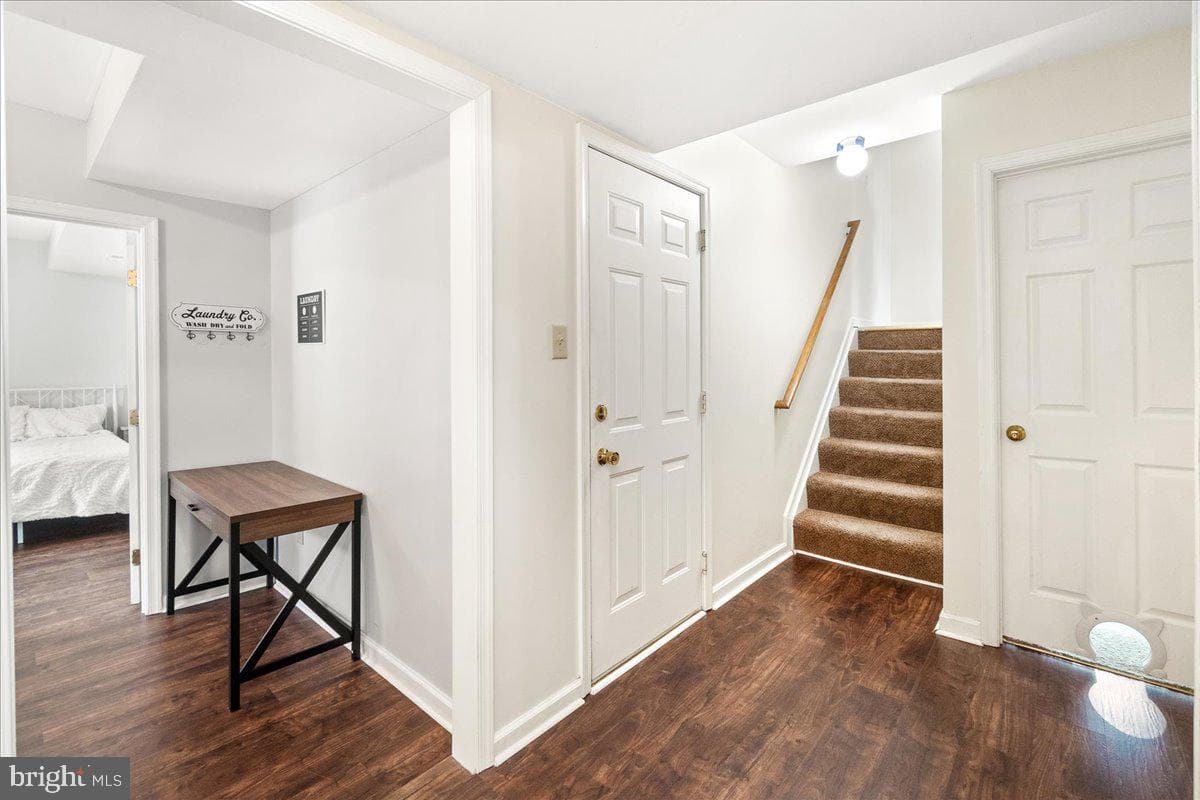 1021 Cheryls Court photo 25