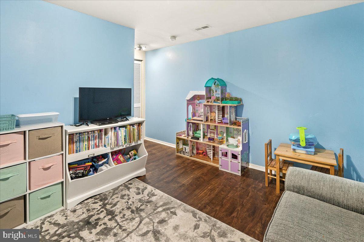 1021 Cheryls Court photo 31