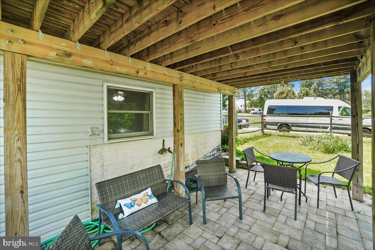 1021 Cheryls Court photo 38