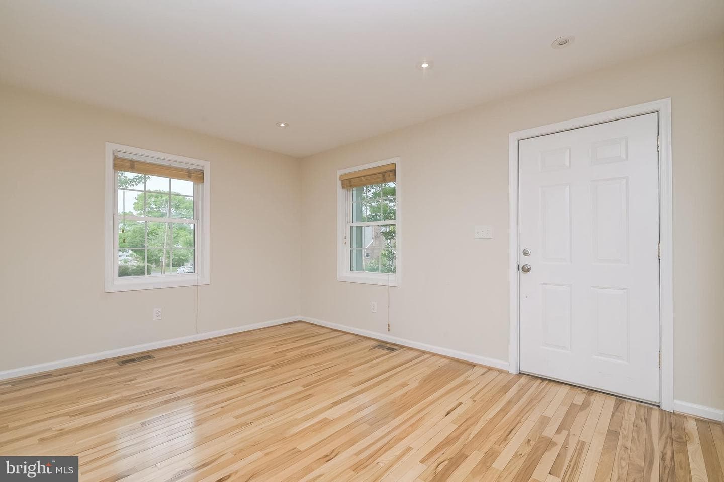 401 Broadway Street photo 10