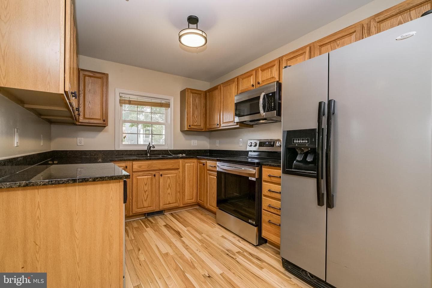 401 Broadway Street photo 12