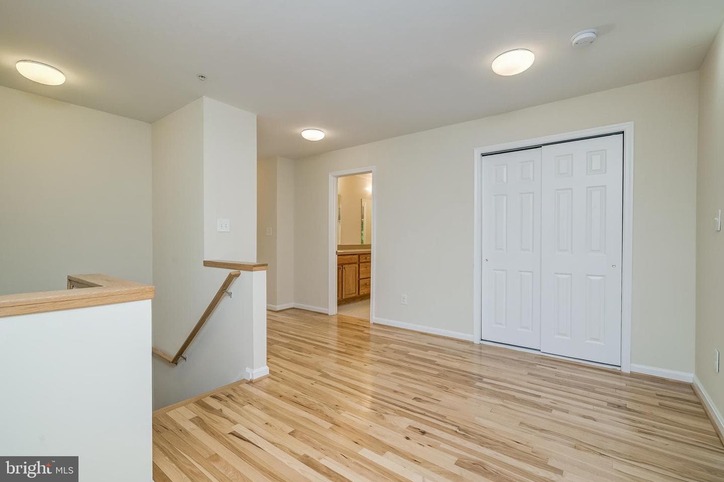 401 Broadway Street photo 23