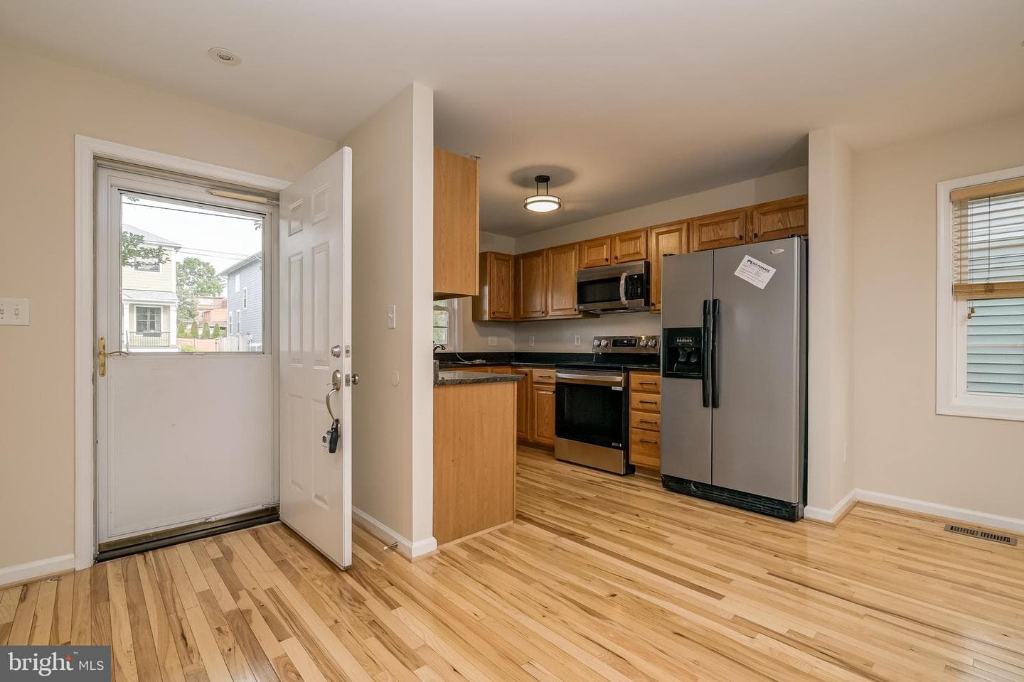 401 Broadway Street photo 6