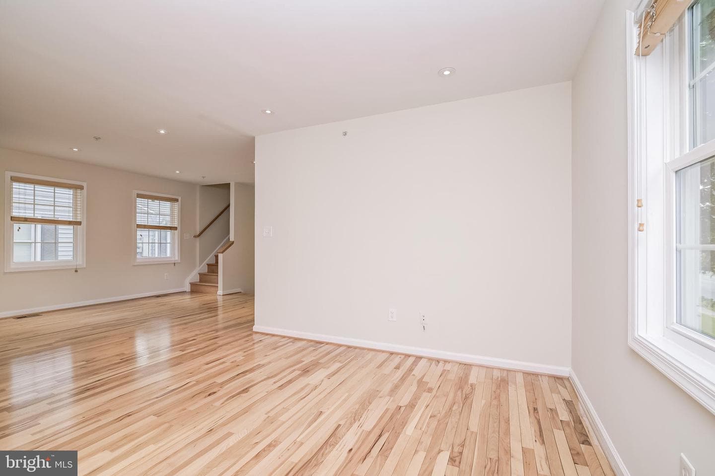 401 Broadway Street photo 9