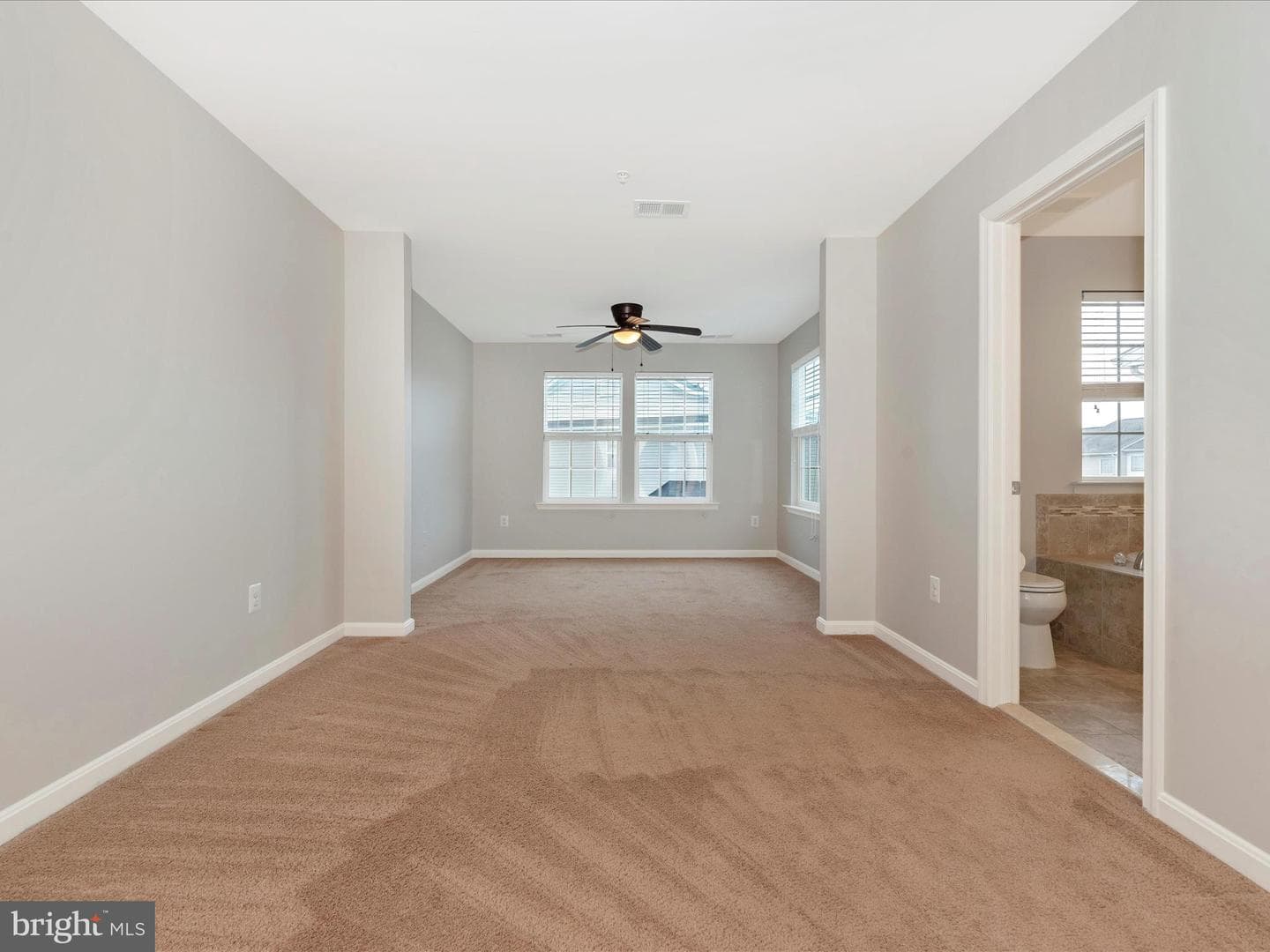 634 Cawley Drive photo 22