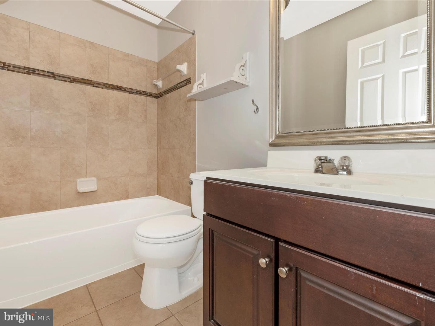 634 Cawley Drive photo 33