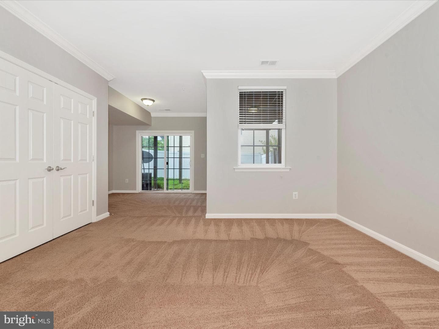 634 Cawley Drive photo 34