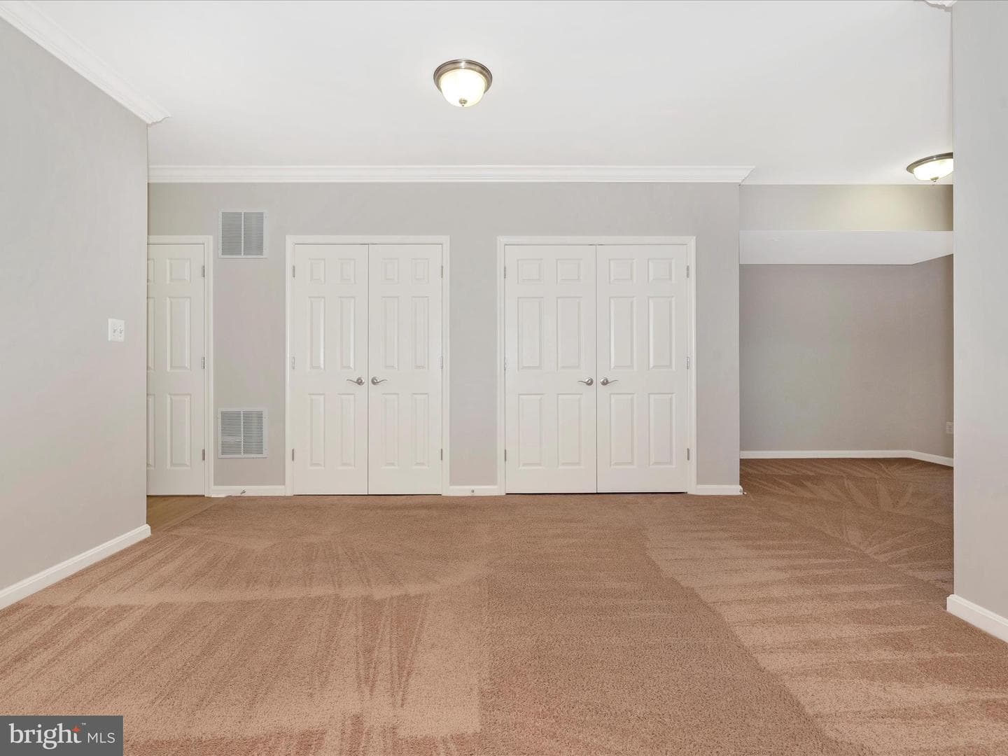 634 Cawley Drive photo 35