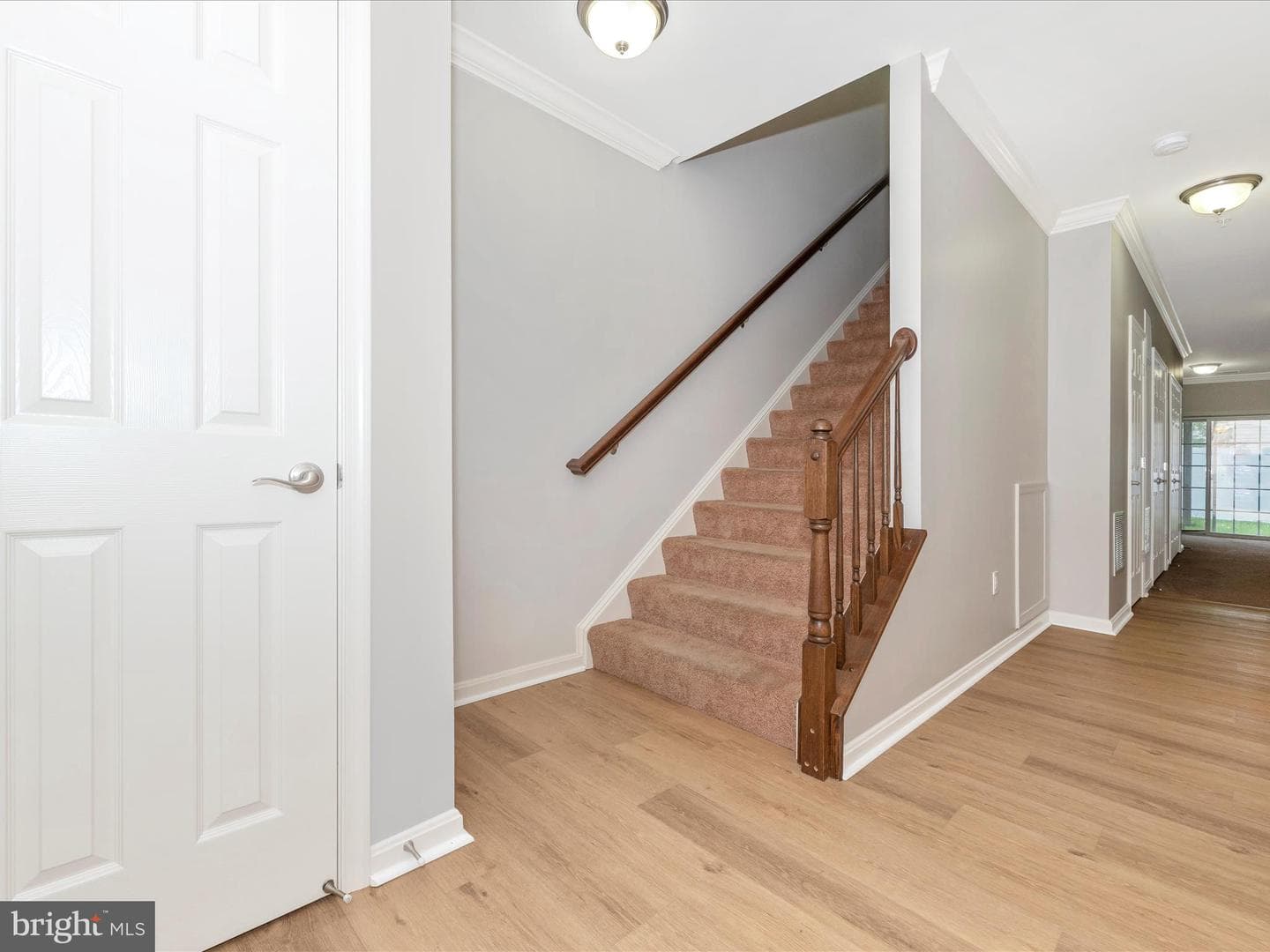 634 Cawley Drive photo 4