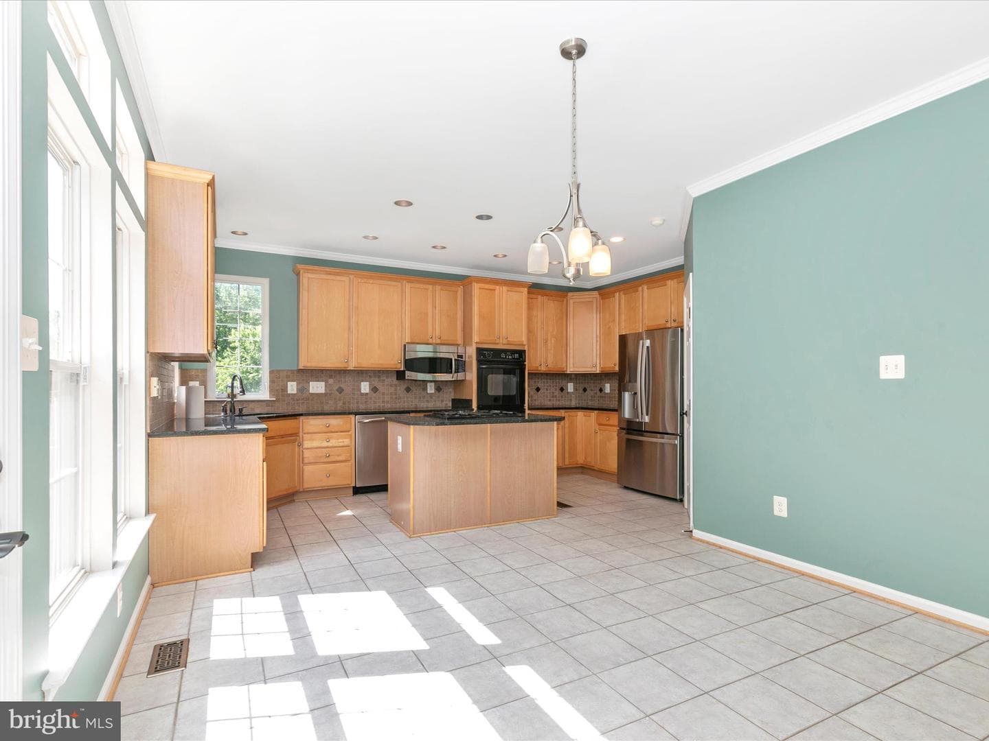 1802 Black Walnut Court photo 14
