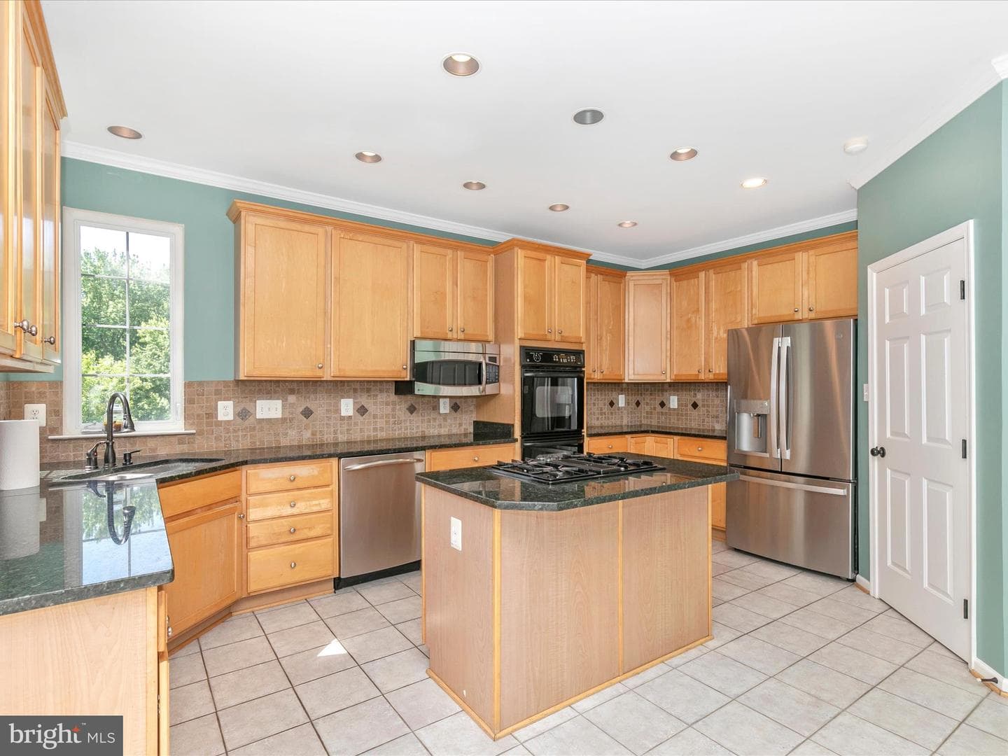 1802 Black Walnut Court photo 16
