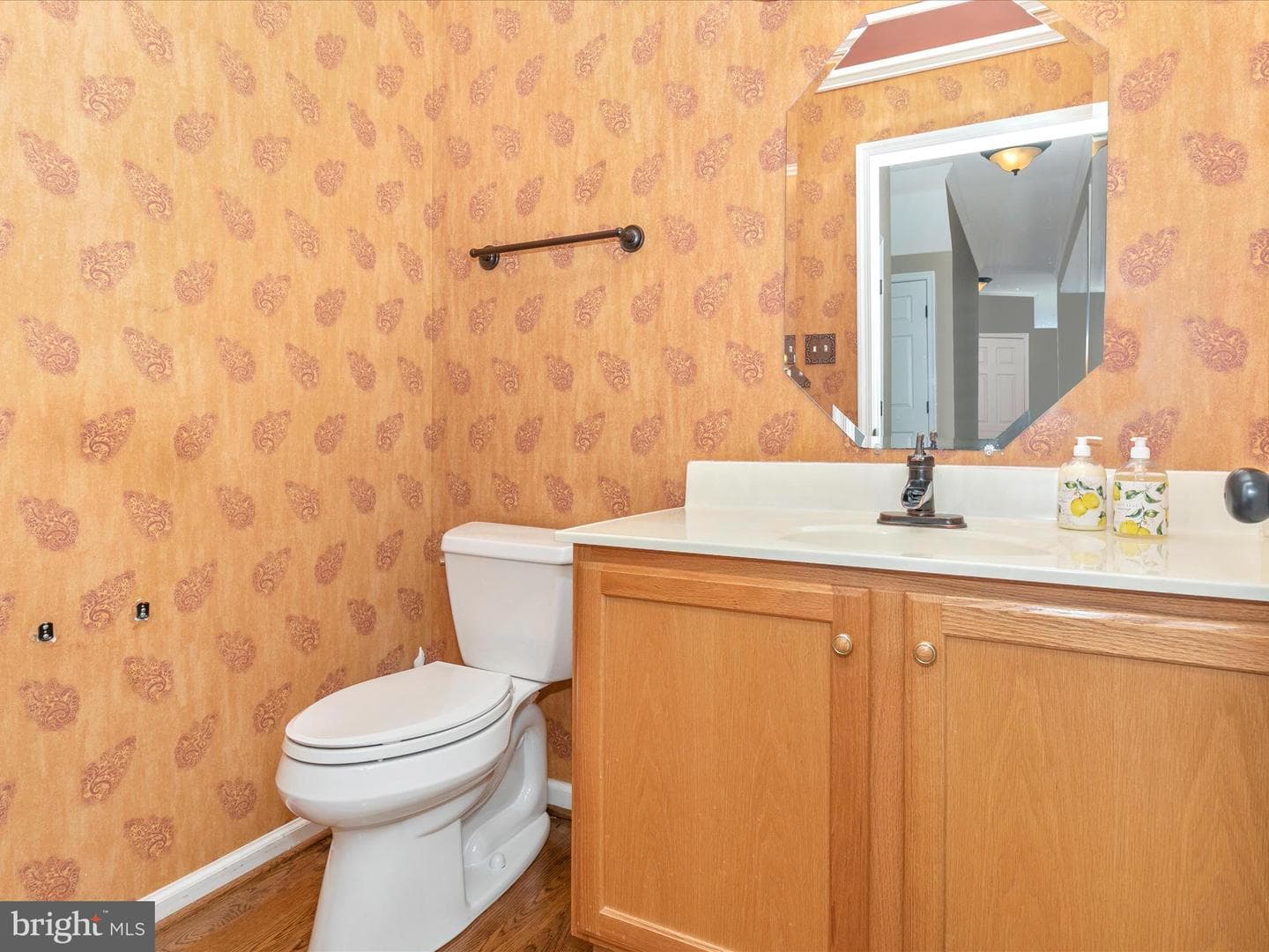 1802 Black Walnut Court photo 19
