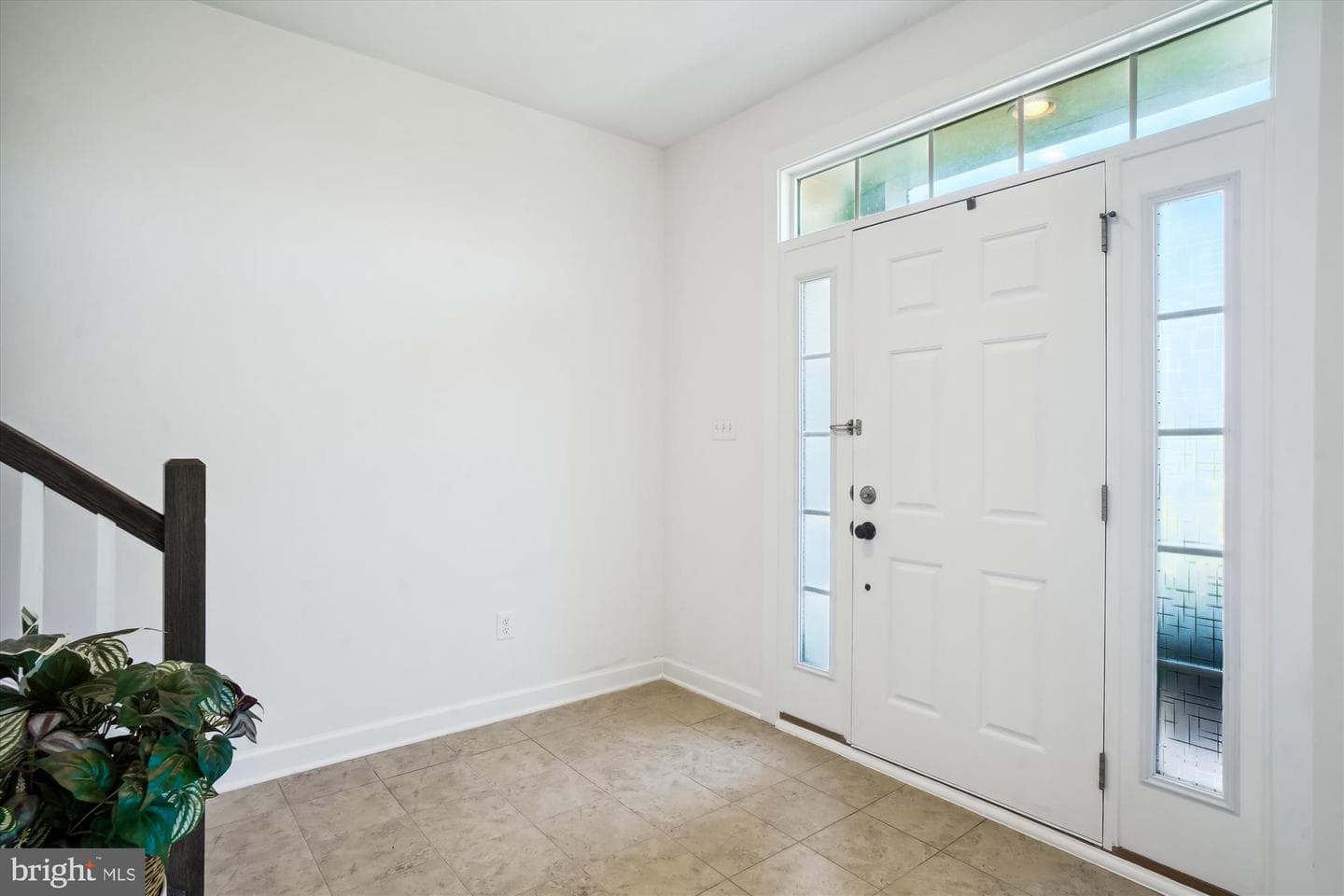 9144 Kenway Lane photo 14