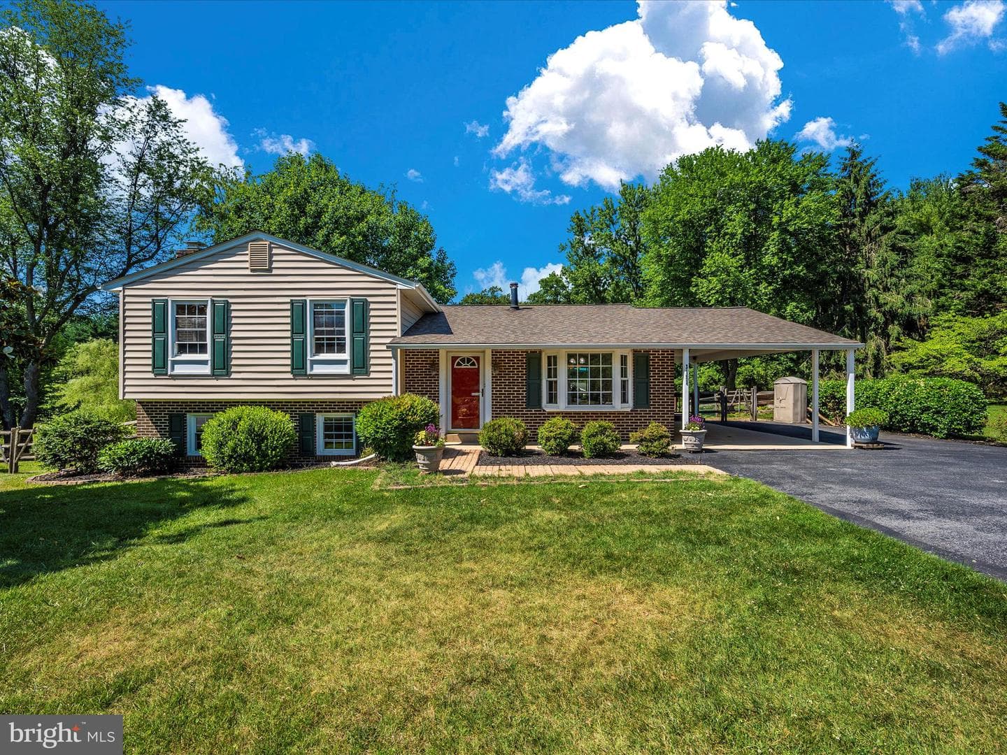 3151 Pheasant Run photo 1