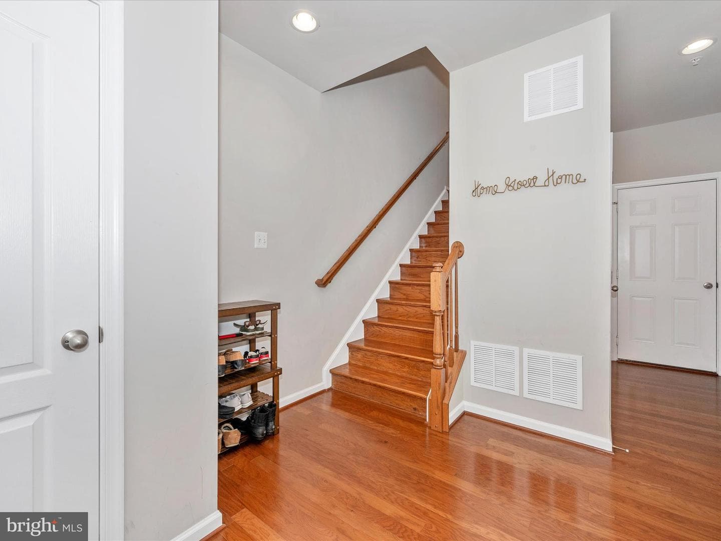 213 Spring Bank Avenue photo 4