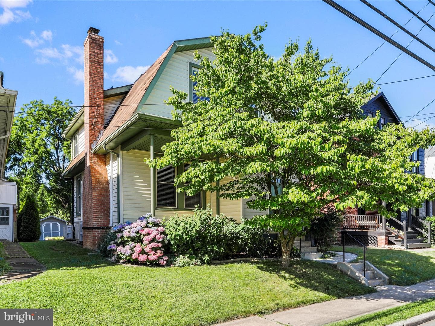 114 E 7th Street photo 2