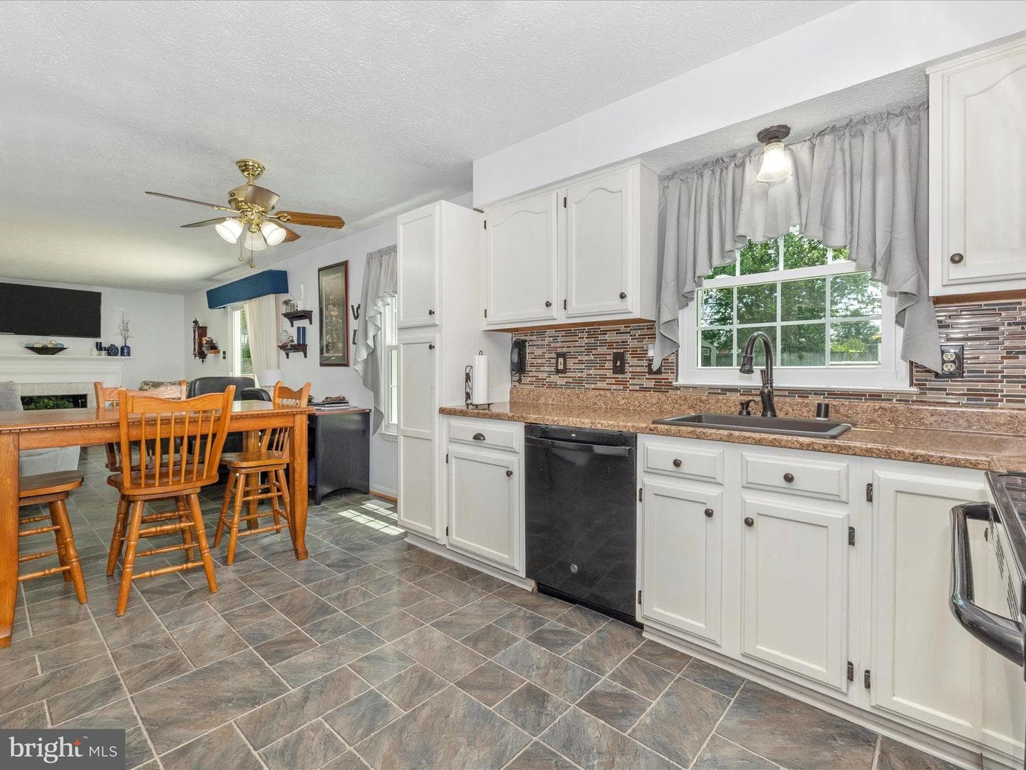 1422 Teal Lane photo 14