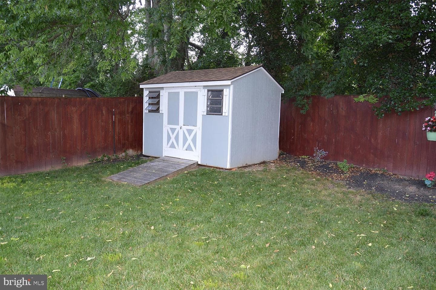 1727 Dogwood Drive photo 5
