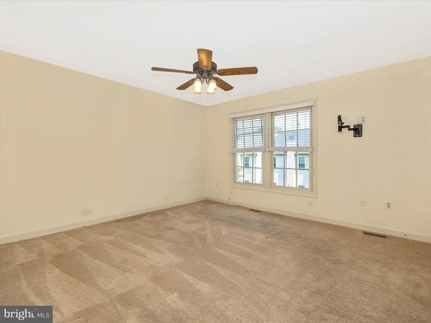 5261 Bamburg Court photo 33