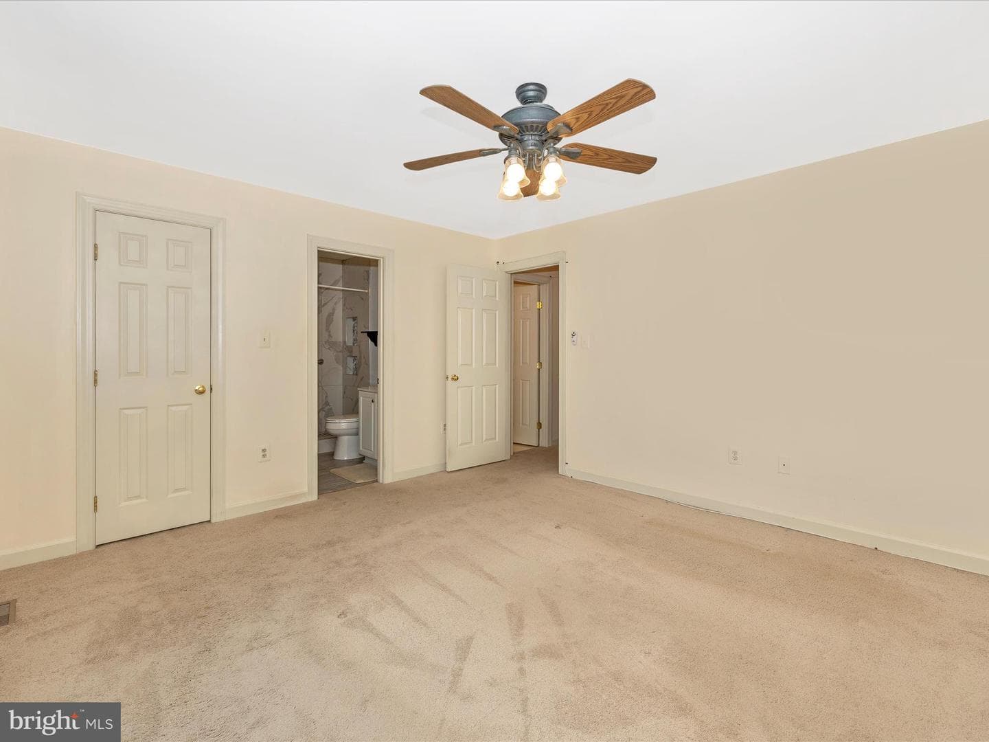 5261 Bamburg Court photo 35