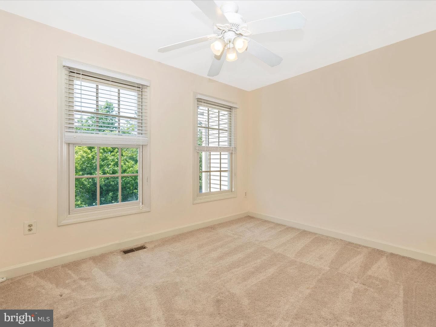 5261 Bamburg Court photo 38
