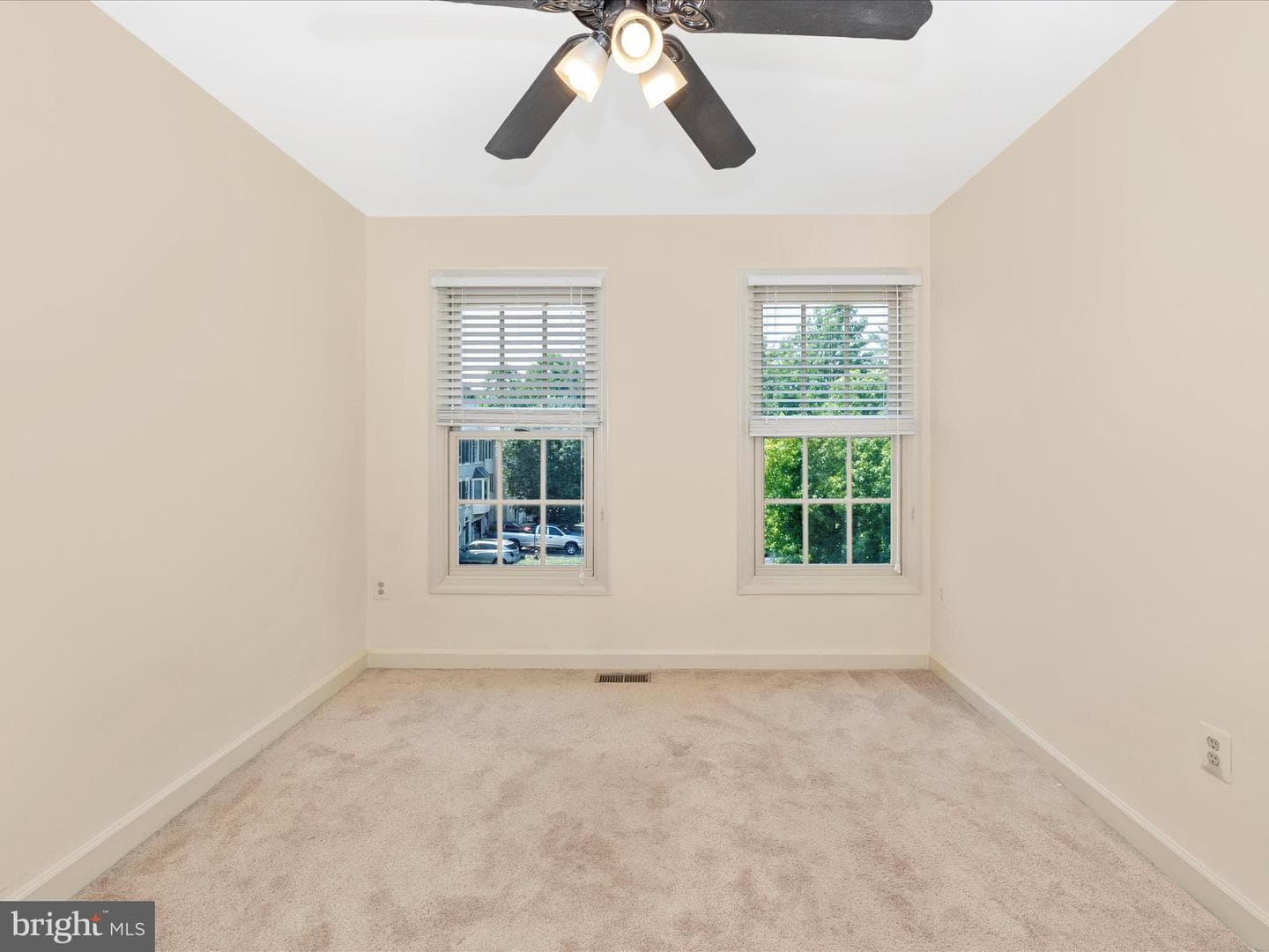 5261 Bamburg Court photo 43