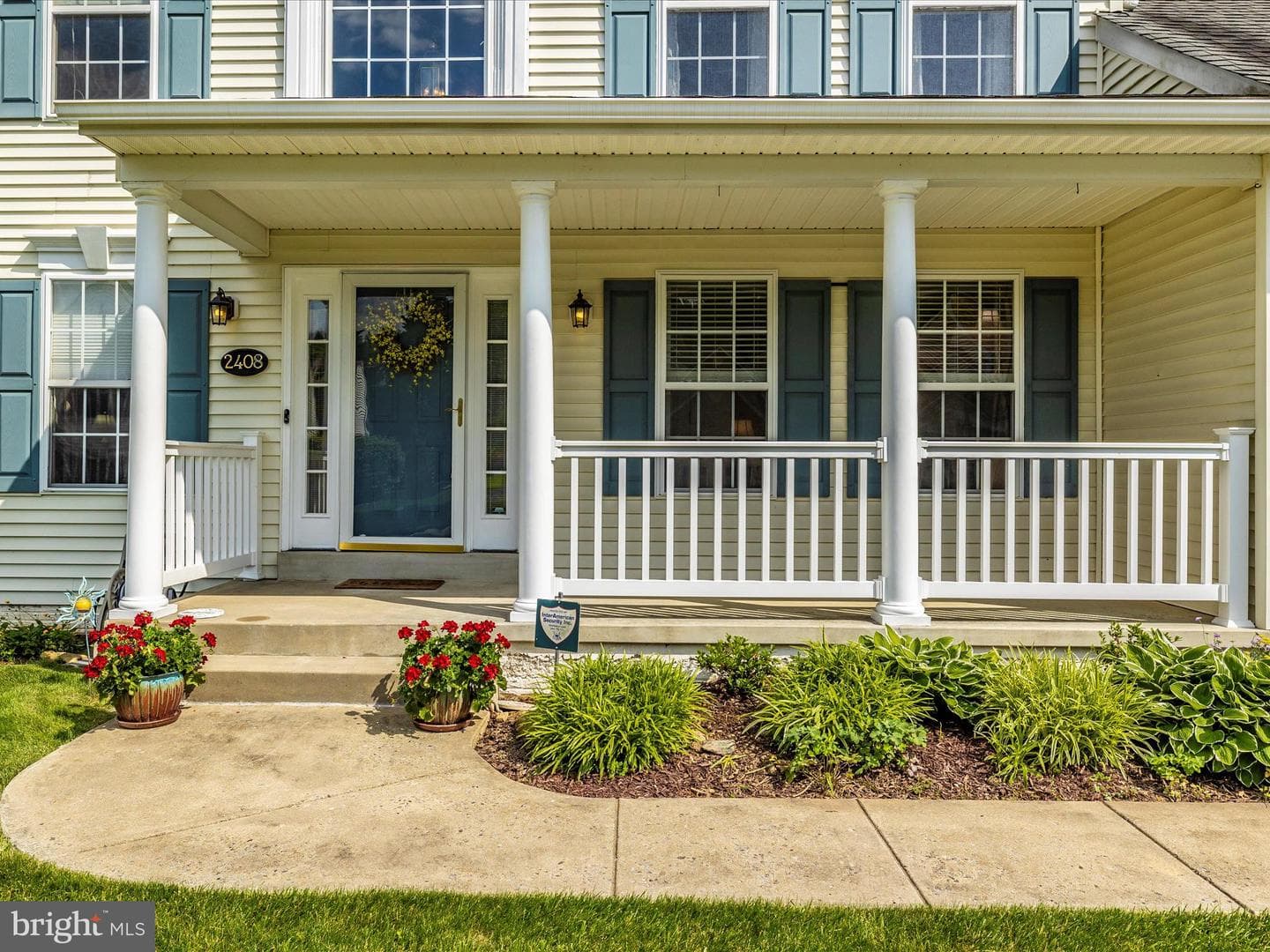 2408 Steepleview Court photo 2