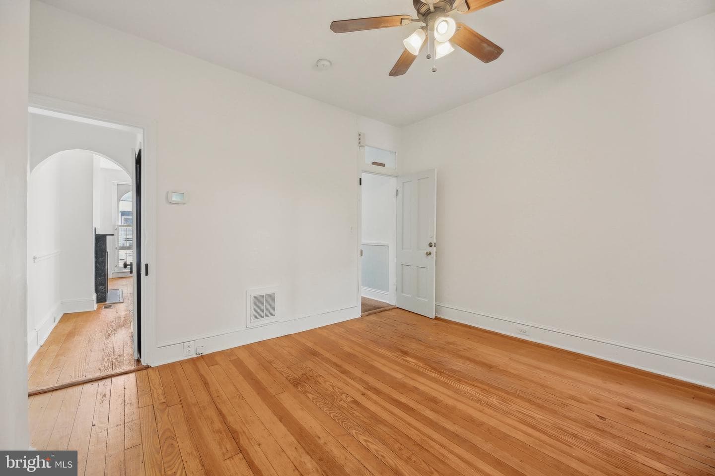 17 W 5th Street photo 10