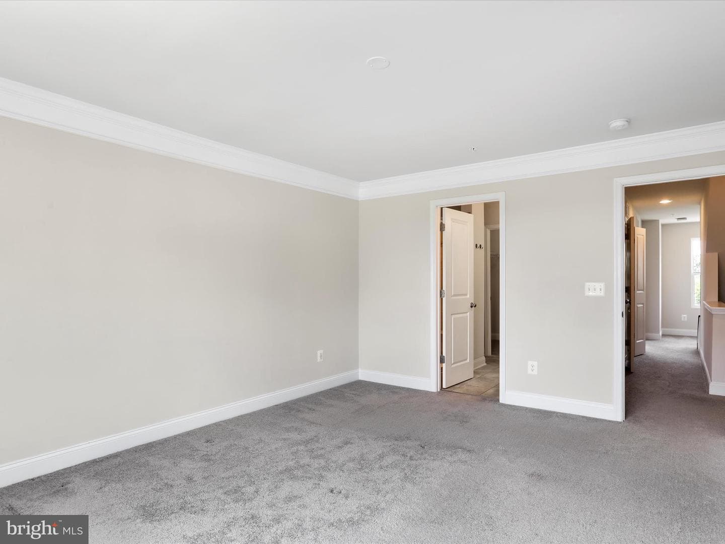 7177 Macon Street photo 20