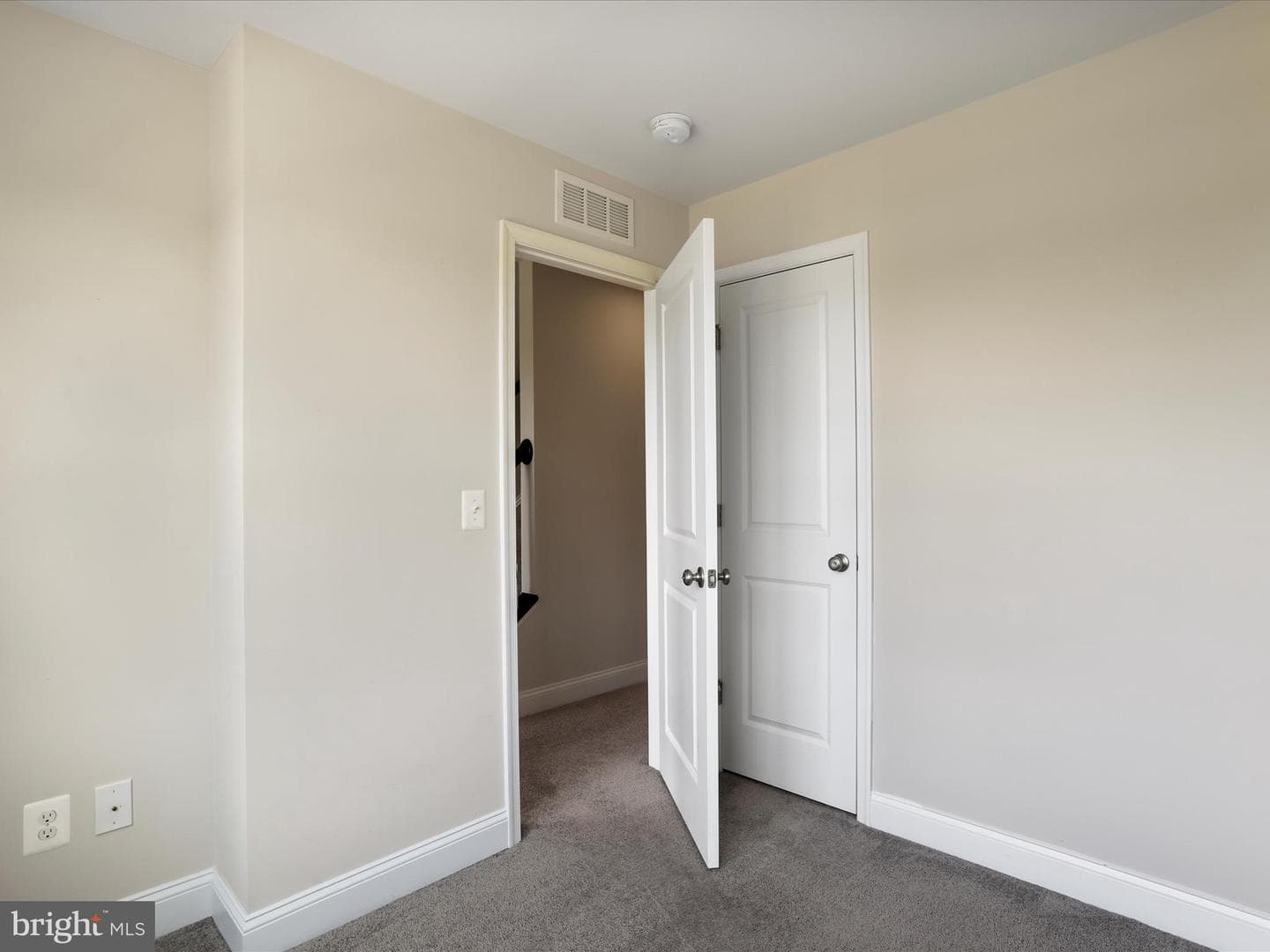 7177 Macon Street photo 28
