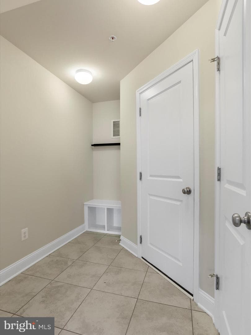 7177 Macon Street photo 34