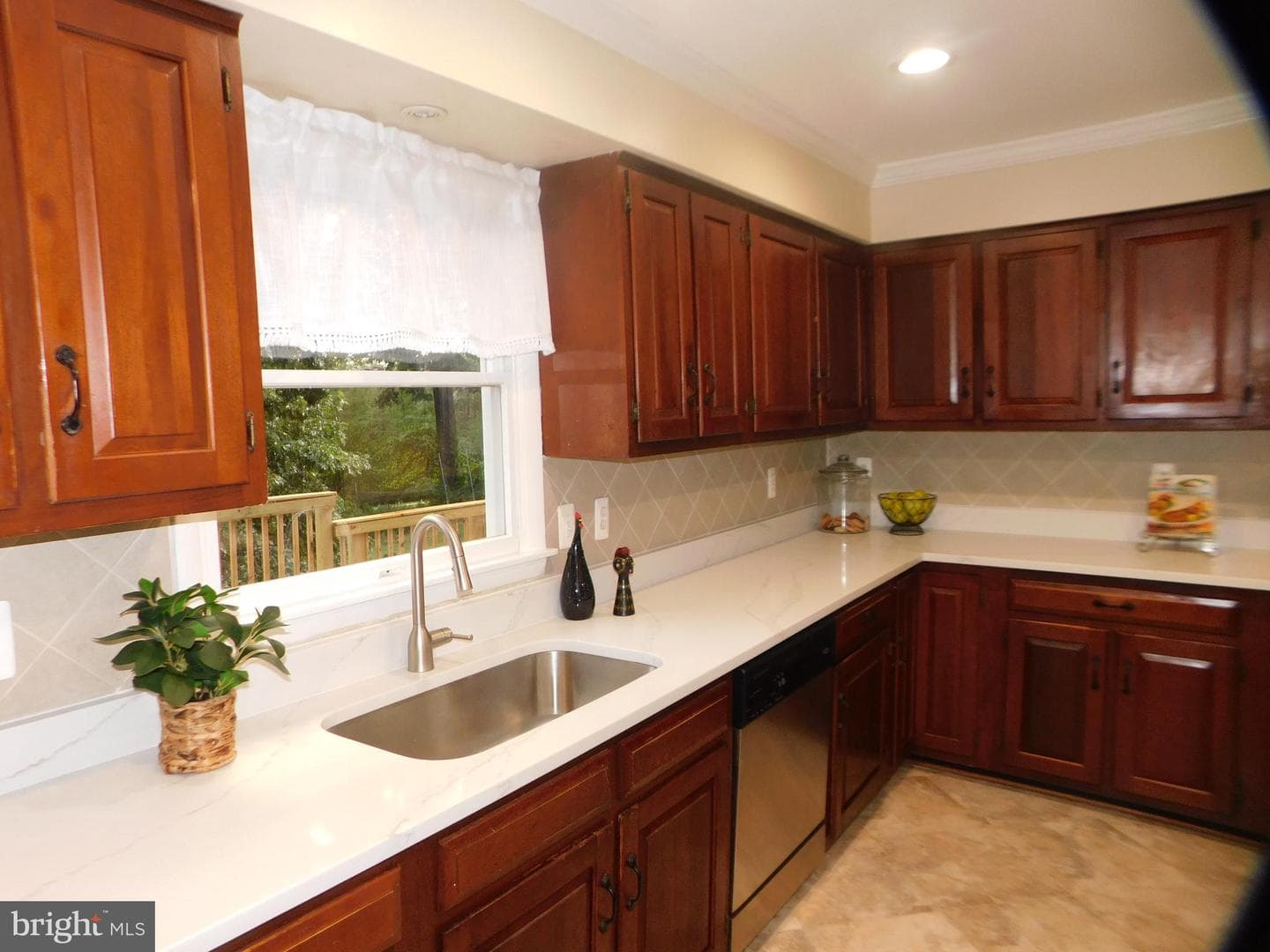 5323 Concord photo 17