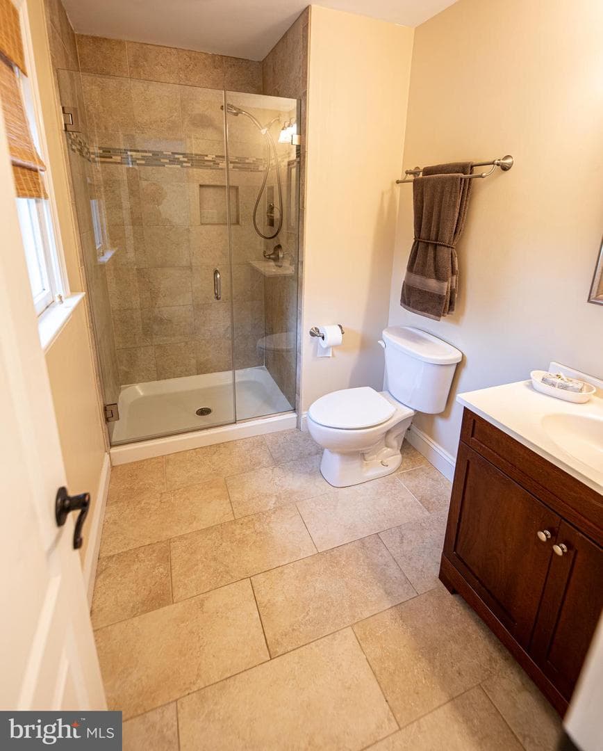 5323 Concord photo 29