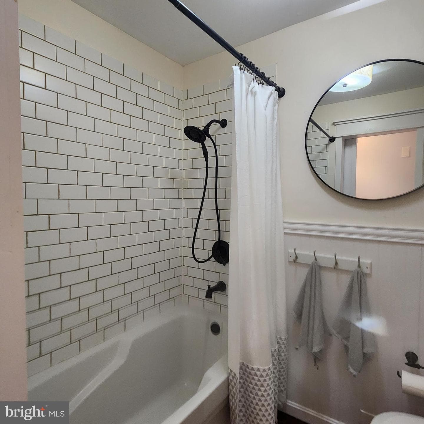 3931 Sugarloaf Drive photo 18