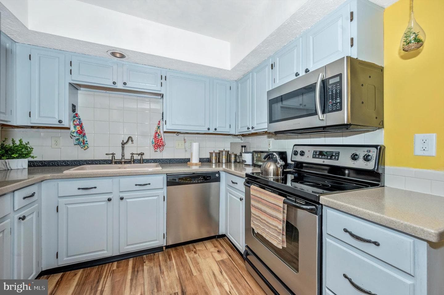 6315 New Haven Court photo 17