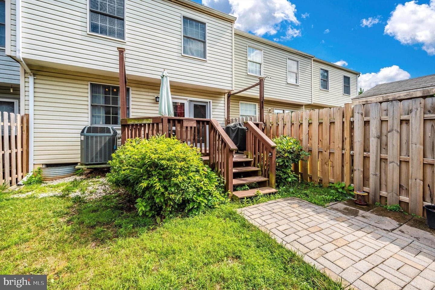 6315 New Haven Court photo 42