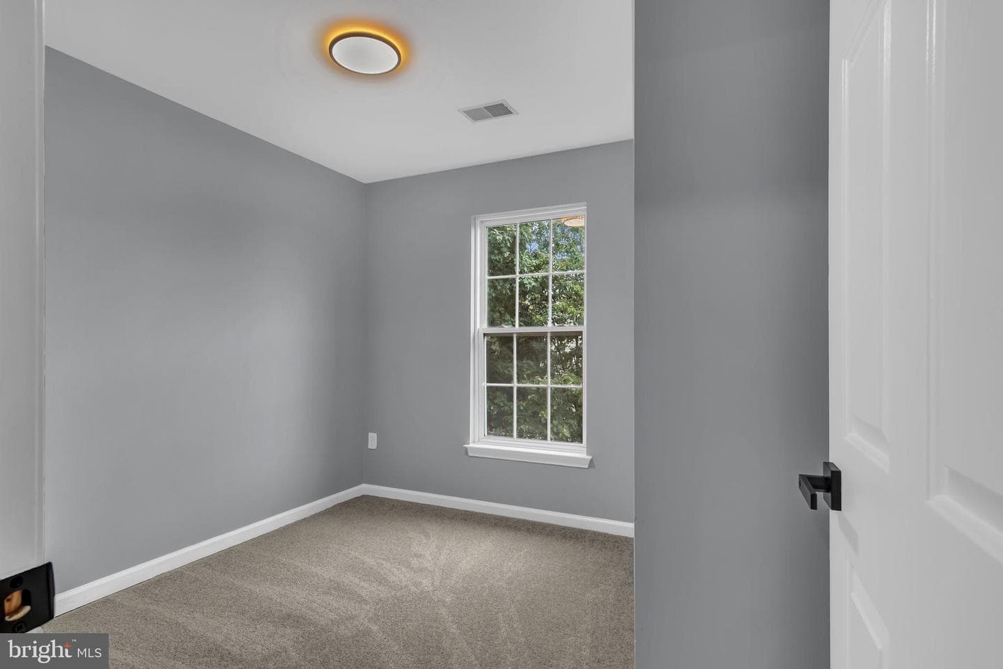 5512 Upshur Square photo 7