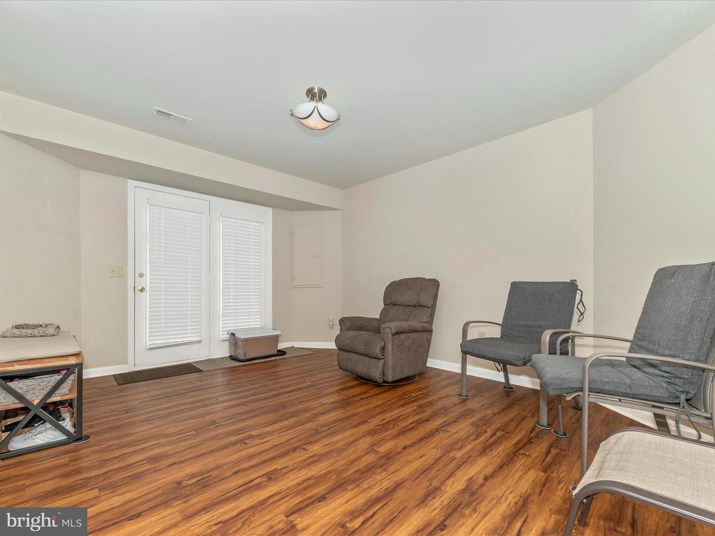 868 Waterford Drive photo 11
