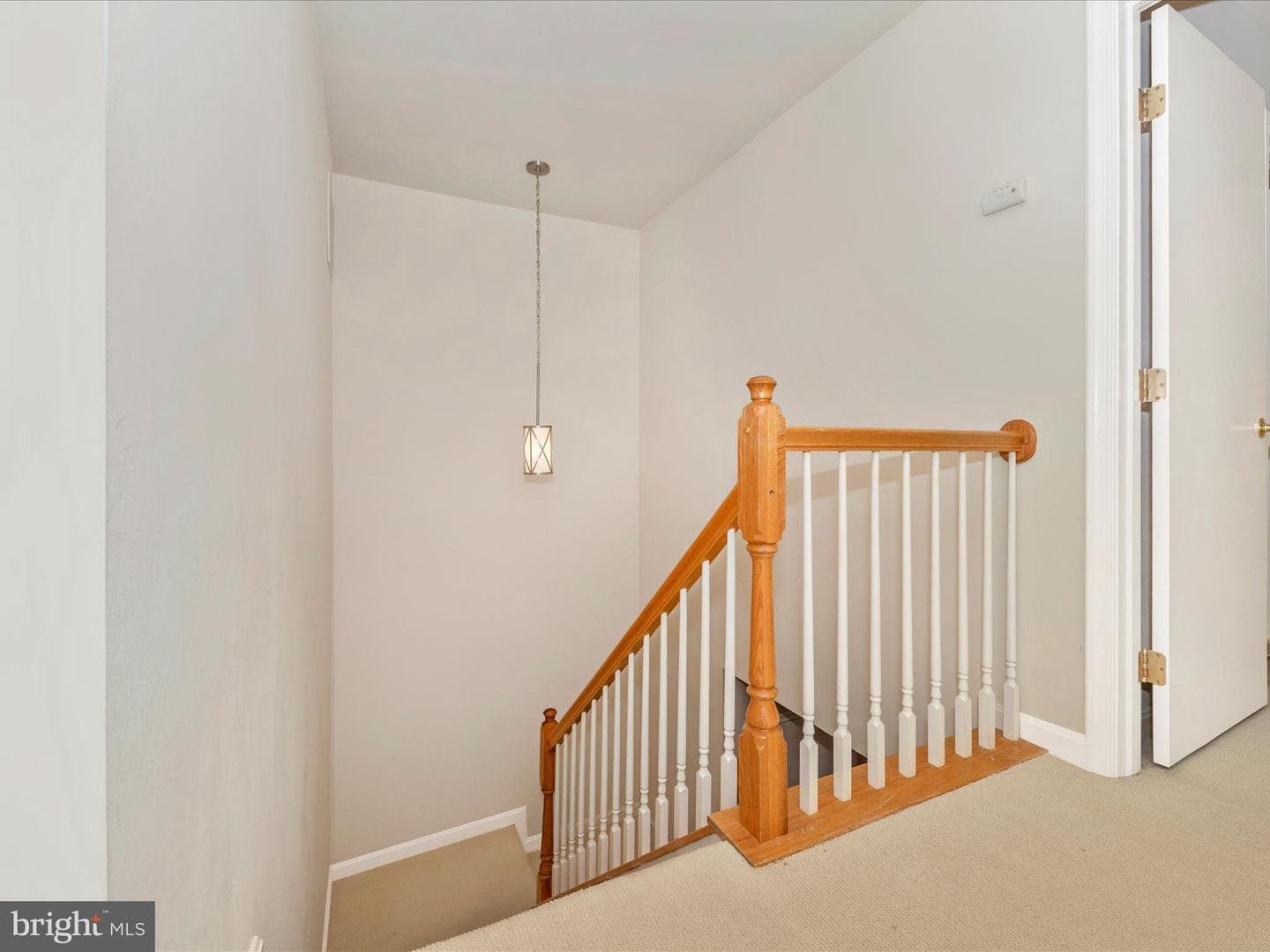 868 Waterford Drive photo 22