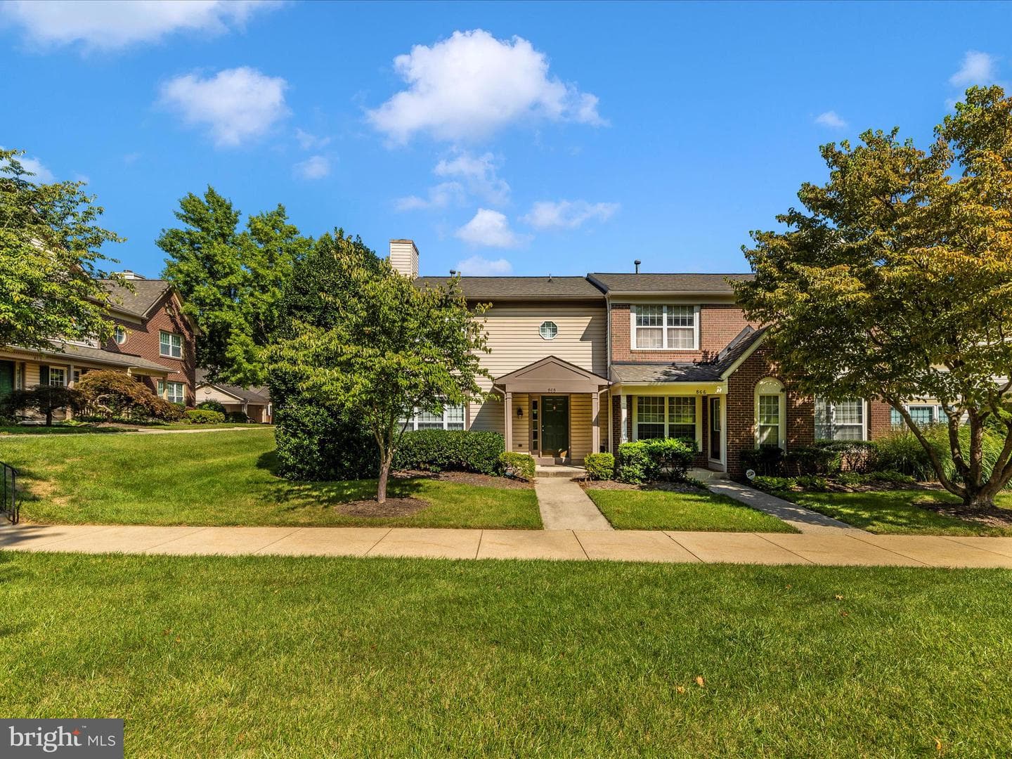 868 Waterford Drive photo 46