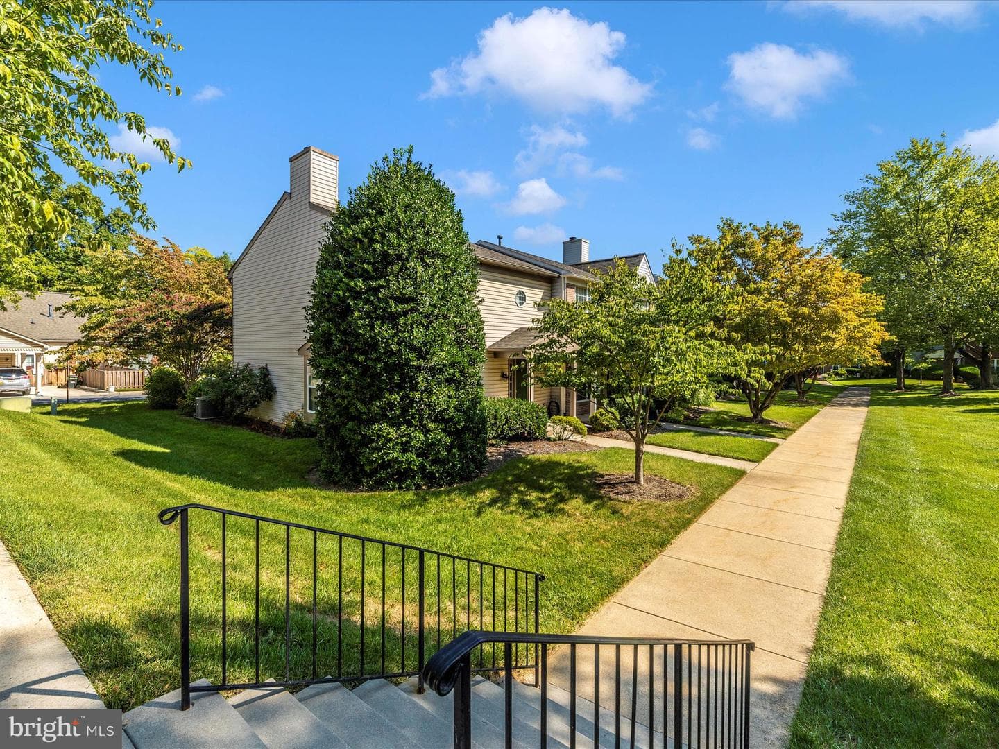 868 Waterford Drive photo 47