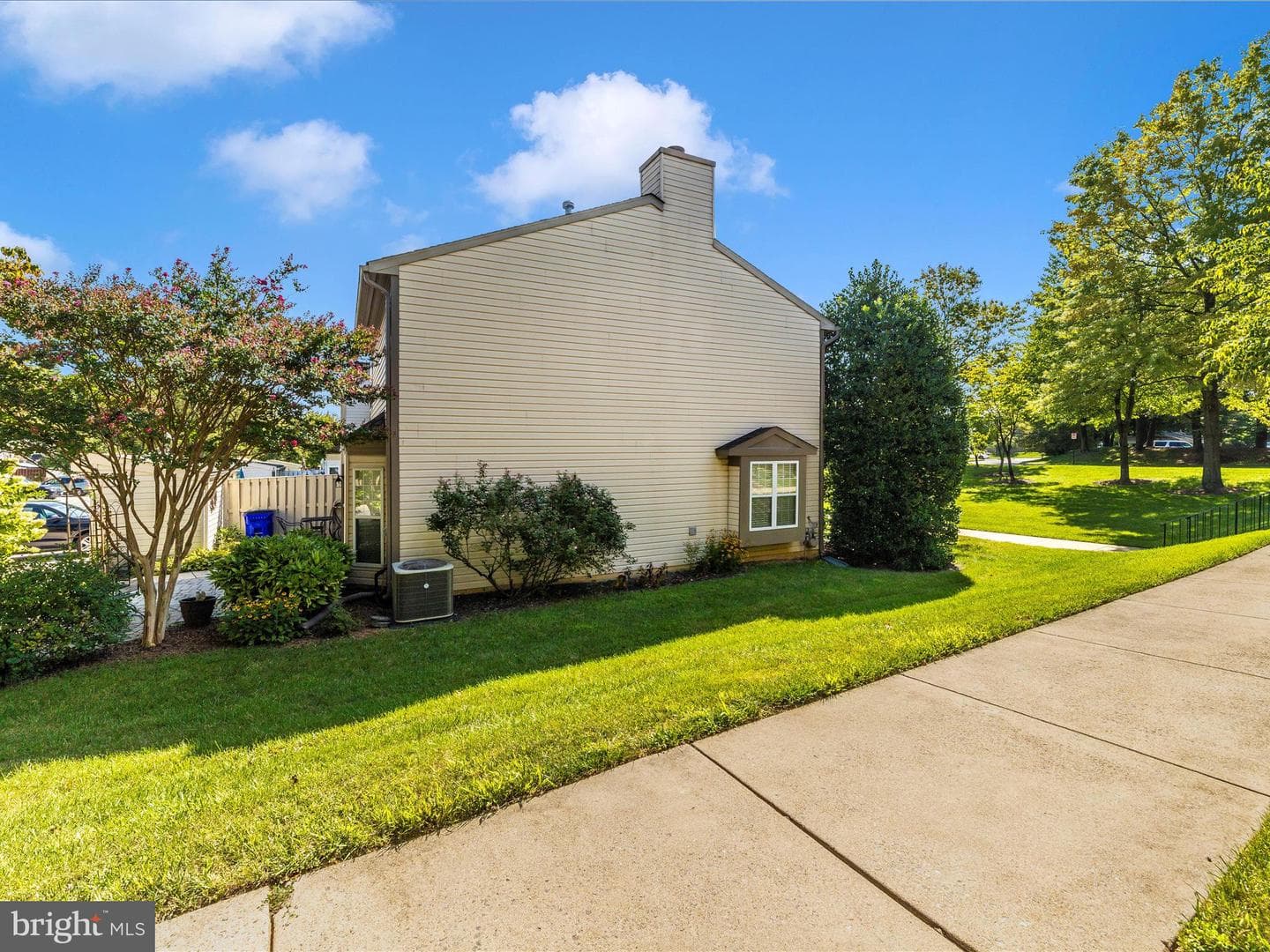 868 Waterford Drive photo 48